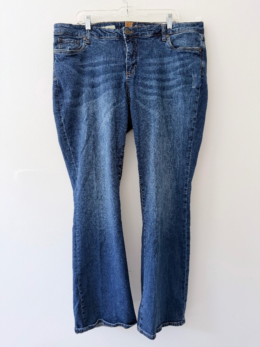Kut From the Kloth Felicia Baby Bootcut Jeans Denim Snap Pocket Stretch Plus 20W